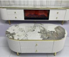 Guéridons modernes – élégance et qualité.