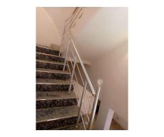 Rampes d'escalier et balcons en aluminium chromé inoxydable